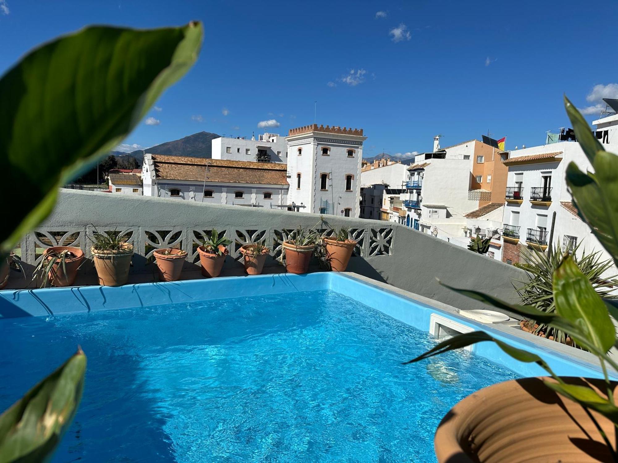 Romantic Rooftop With Stunning Sea And Mountain Views Apartment