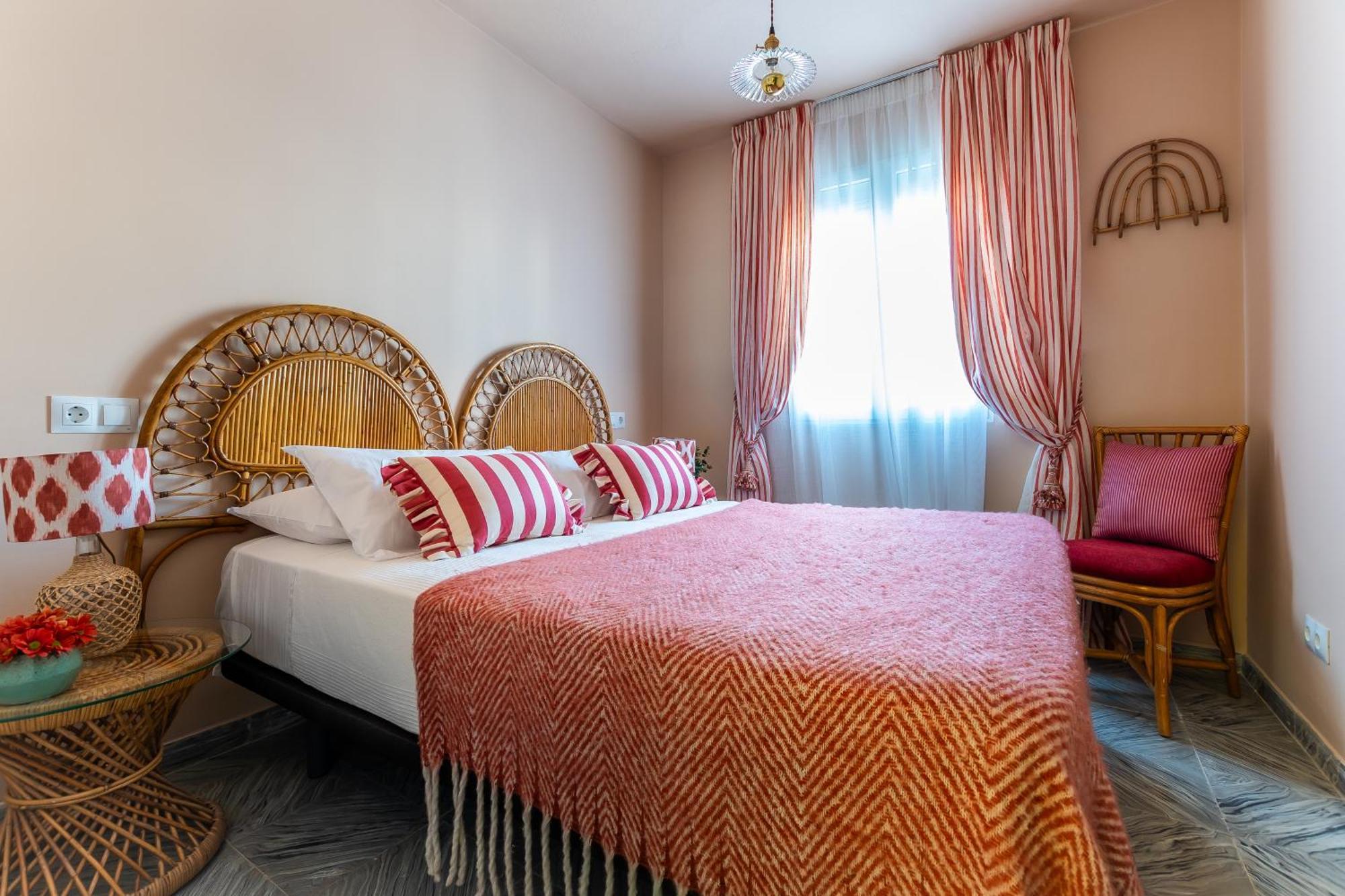 Romantic Rooftop With Stunning Sea And Mountain Views Apartment *