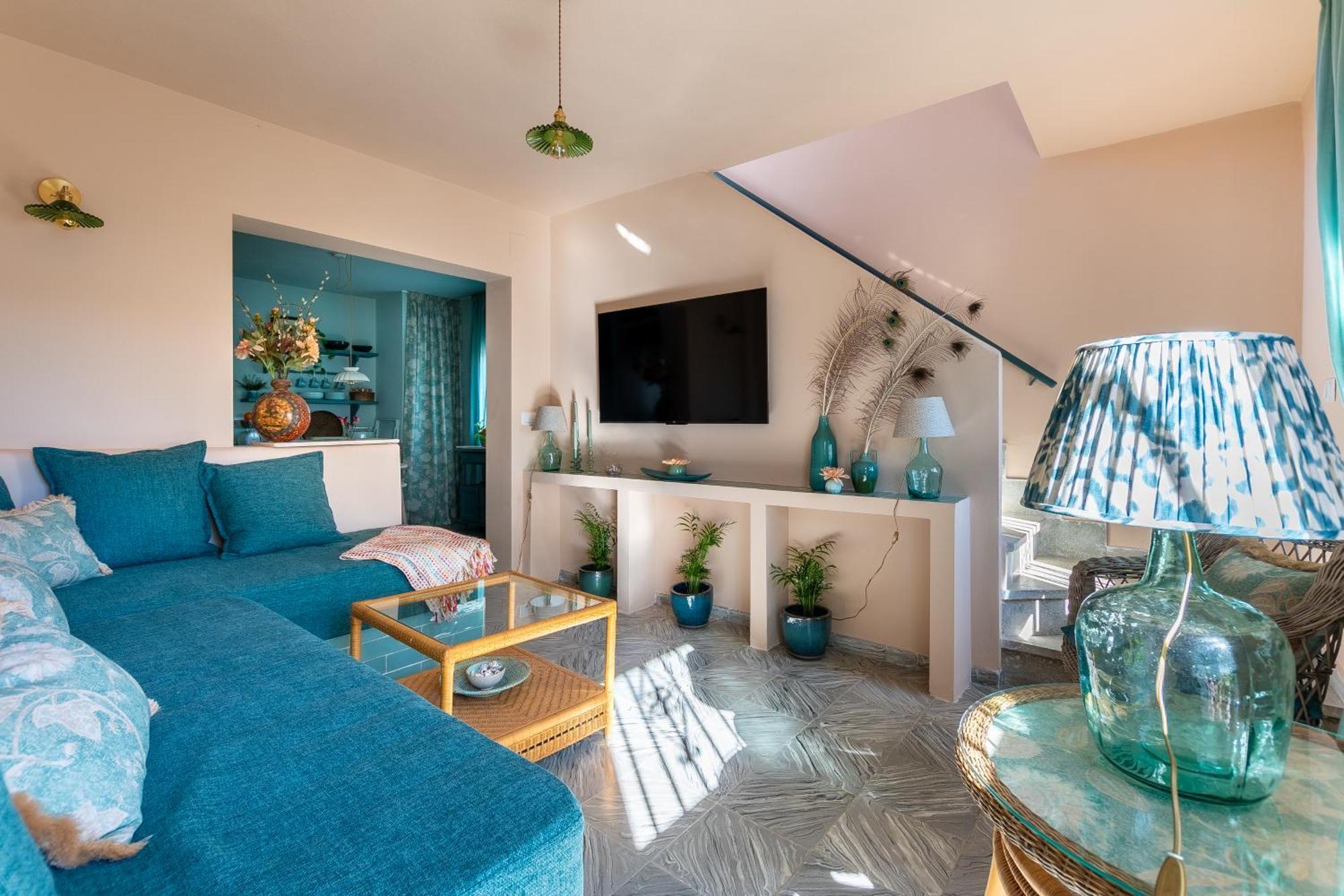 Apartment Romantic Rooftop With Stunning Sea And Mountain Views *